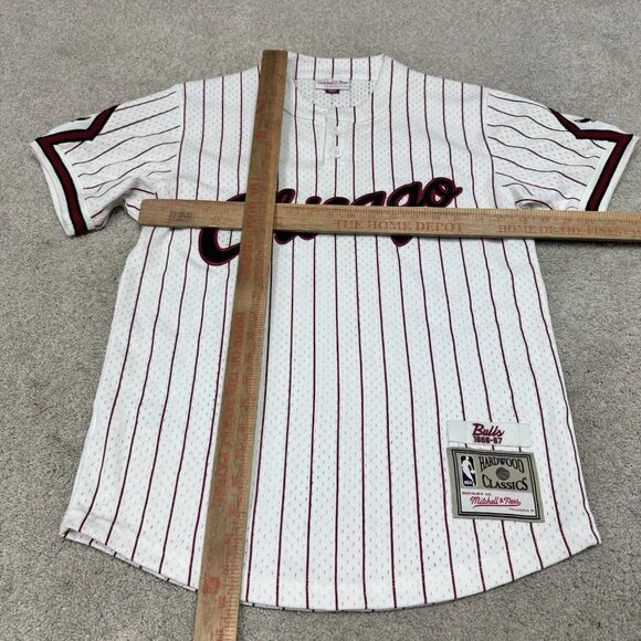 Mitchell & Ness Jersey Red White Chicago Men's Size Small - Picture 2 of 11